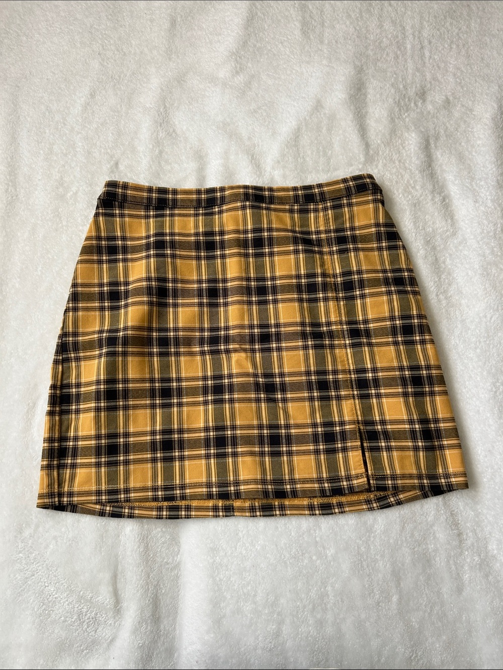 Hollister Ultra High Rise Yellow and Black Plaid Mini Skirt Preppy Academia